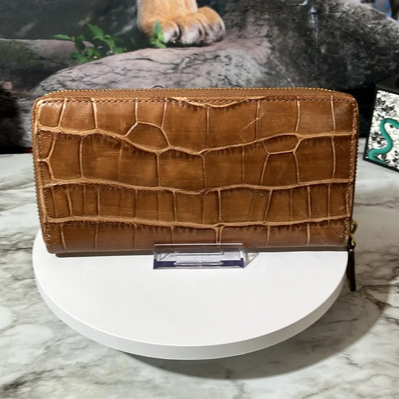 COACH CAYMAN EMBOSSED TAN LEATHER ZIPPY WALLET IN EUC - Picture 7 of 14